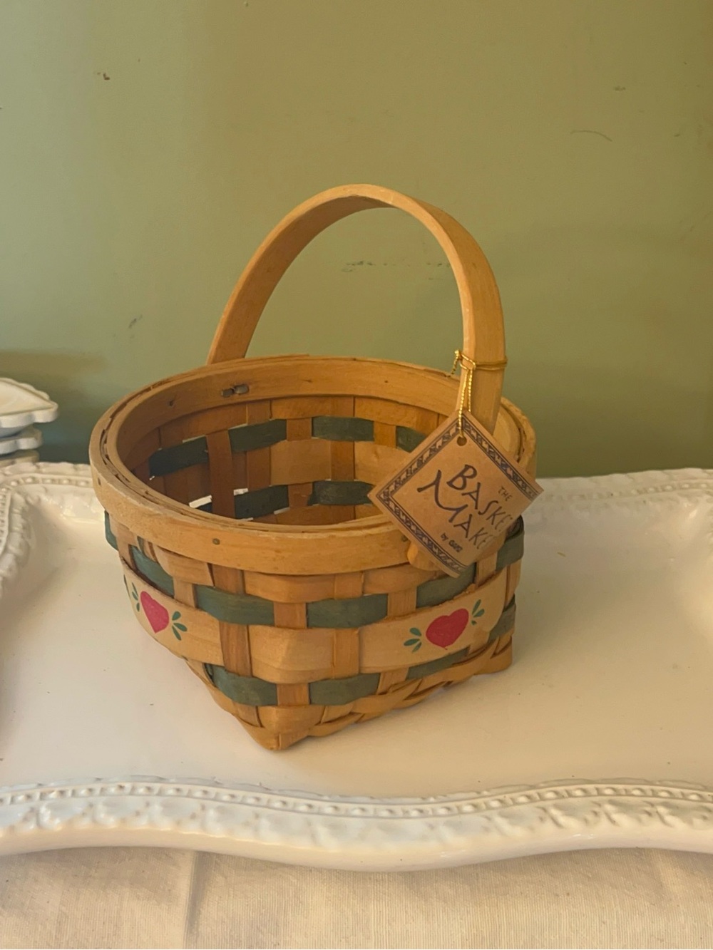 Vintage country-style split-wood Heart basket The Basket Maker by Ganz NWT